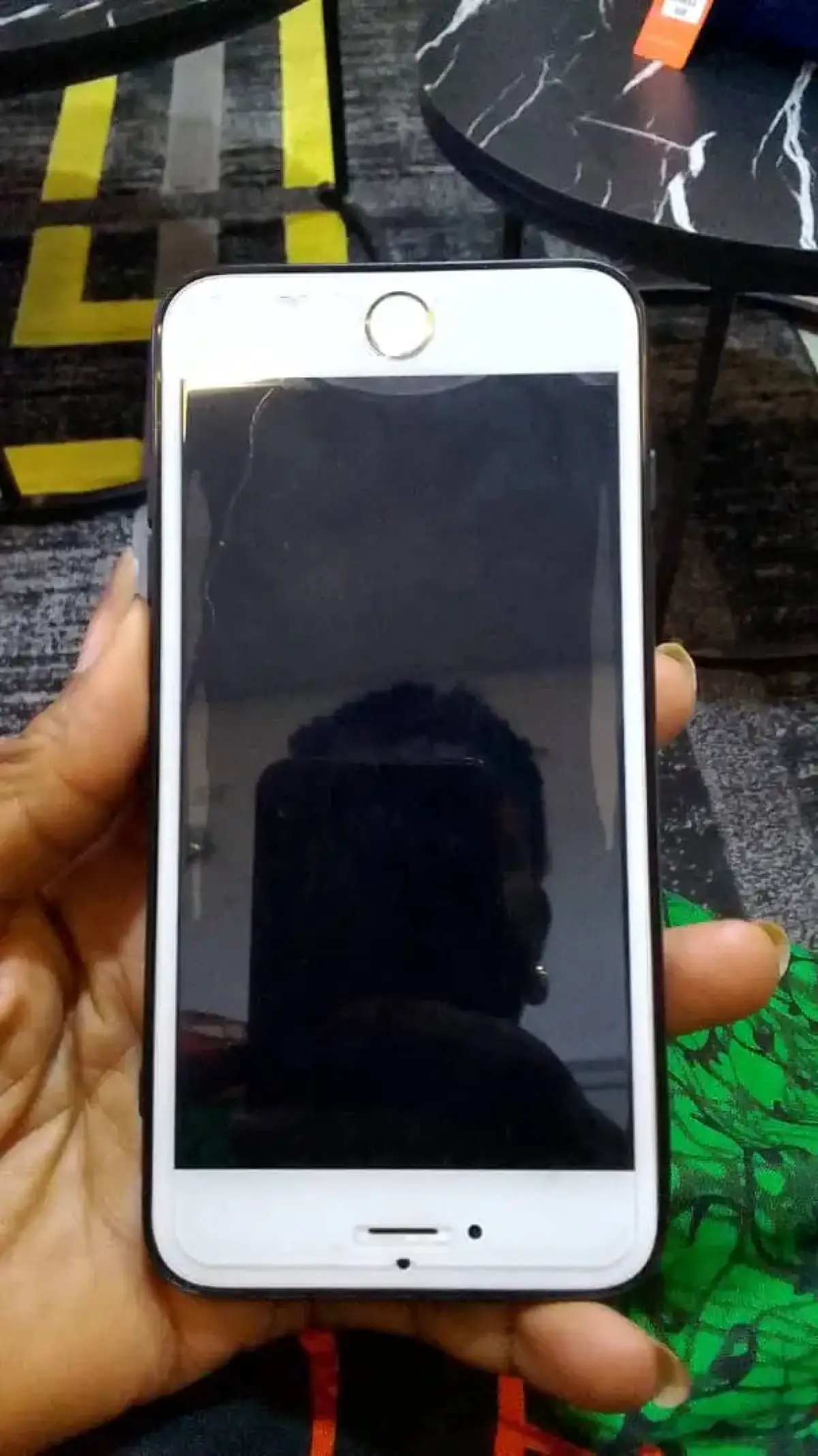 Very neat iPhone 7 plus for sale - Image 1