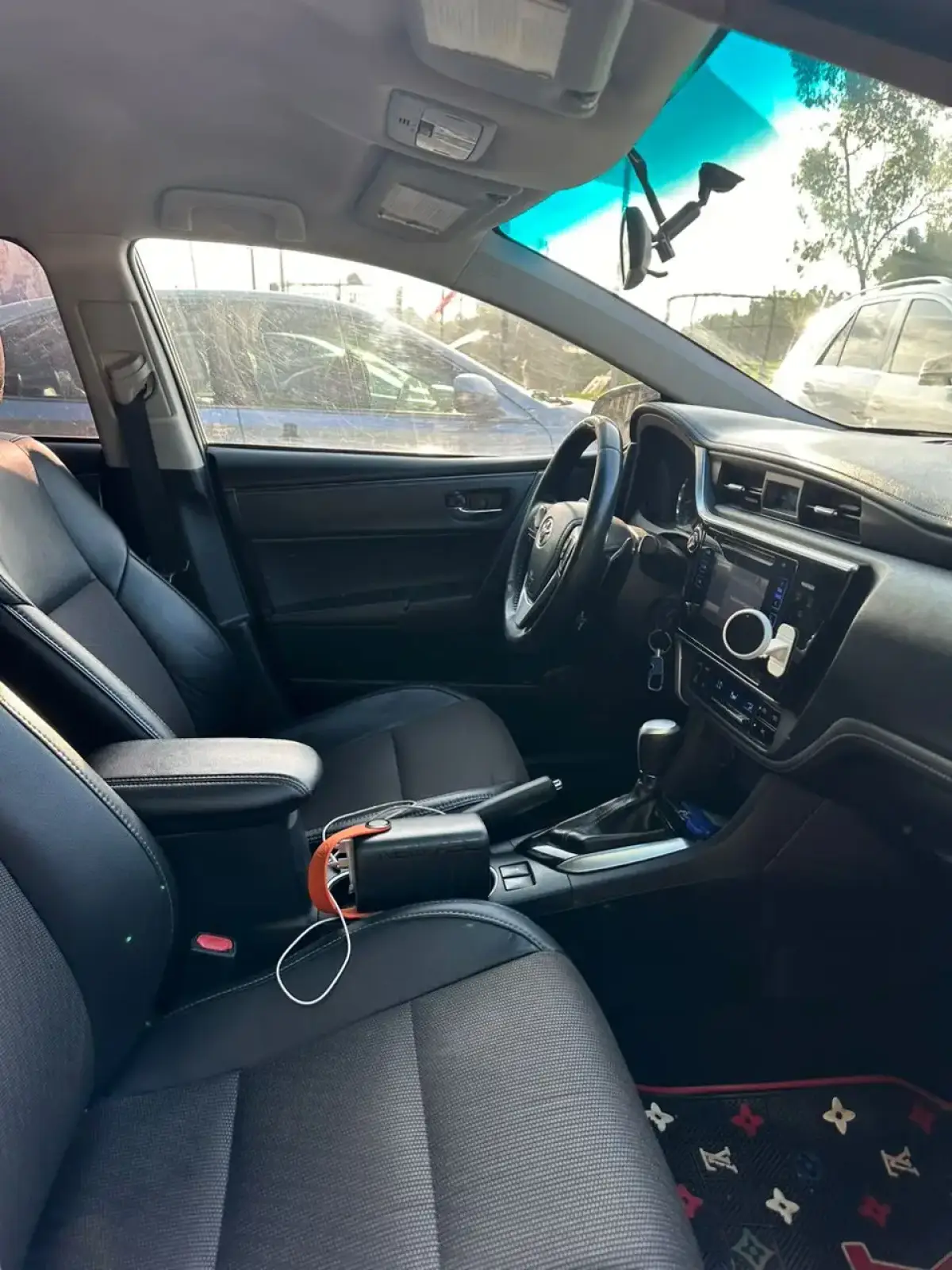 2017 Toyota Corolla - Image 6