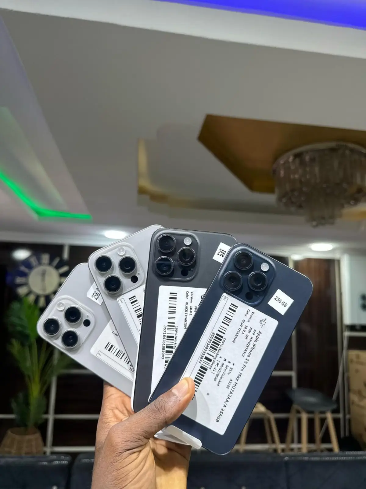 Dealer on all kinds of phones - Image 2