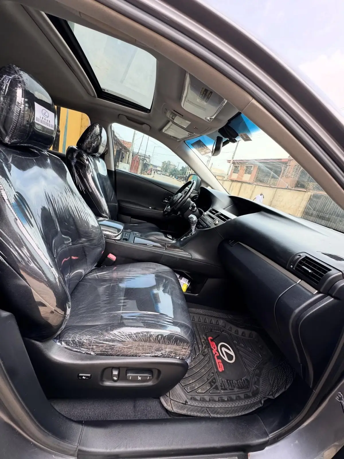 Urgent Sales Lexus RX350 - Image 4