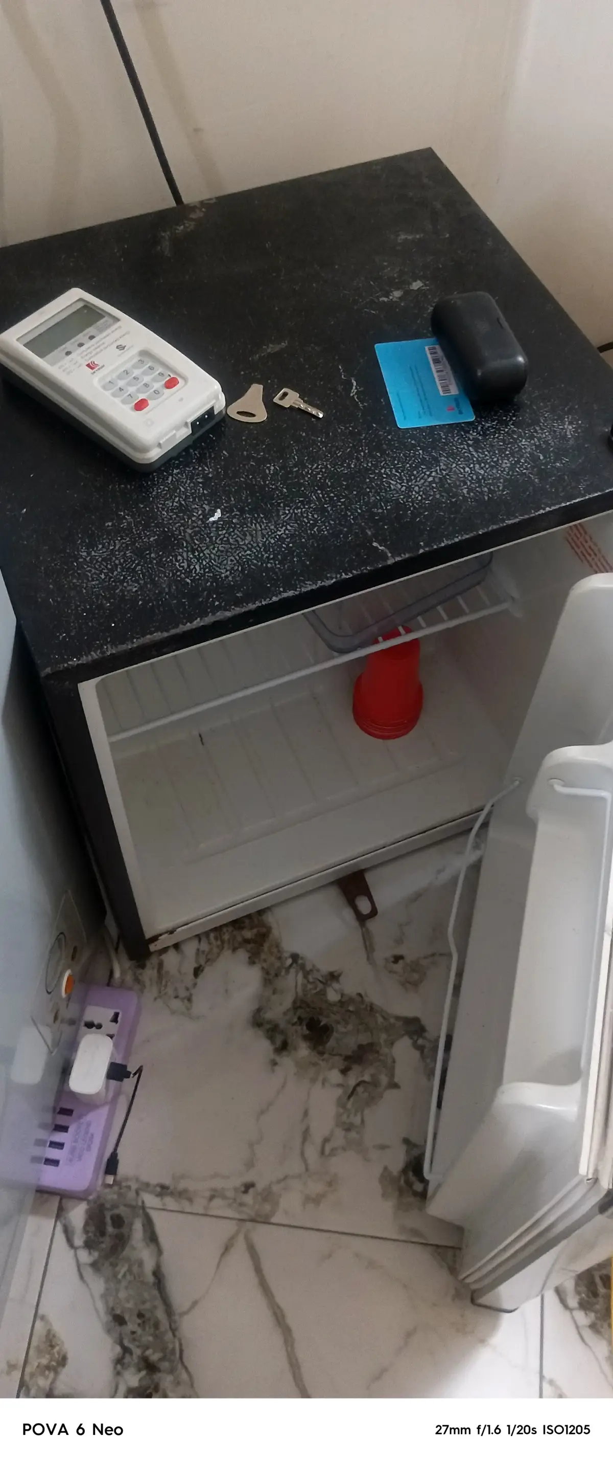 Refrigerator - Image 2