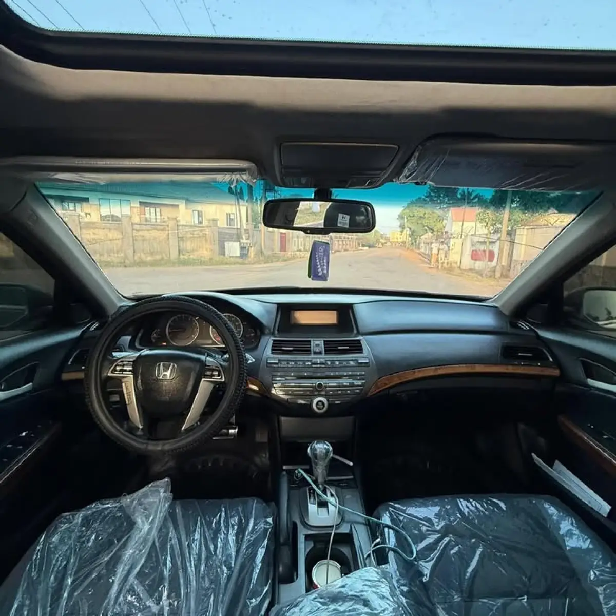 2011 Honda accord - Image 5