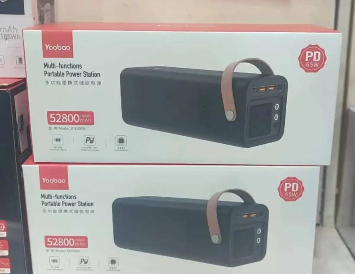 Yoobao EN200W 52800mah Power Bank PD6 - Image 2