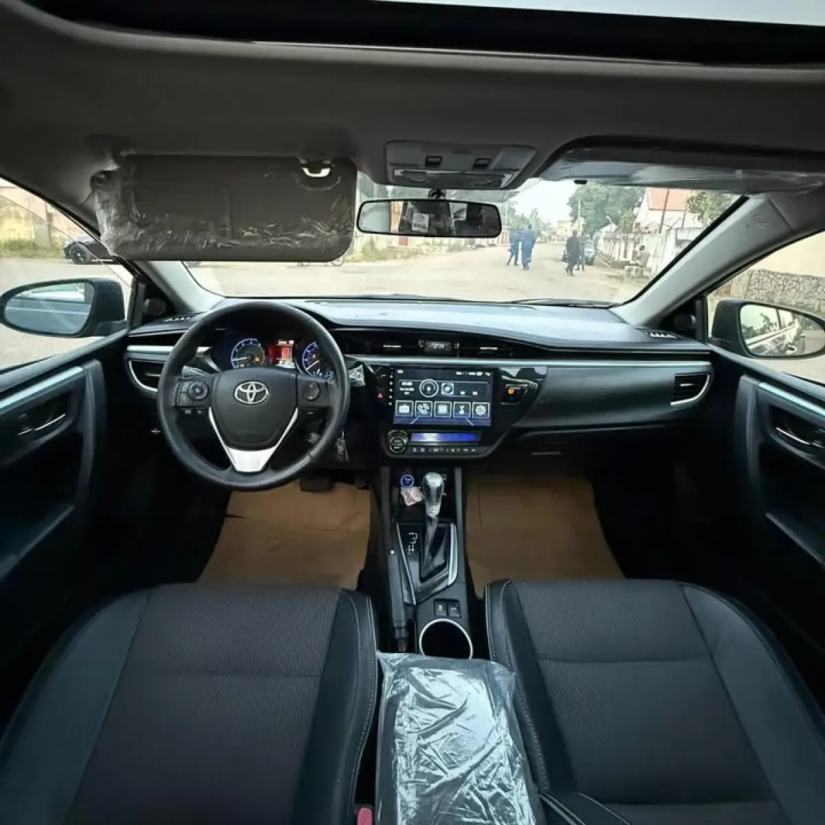 2014 TOYOTA COROLLA S - Image 4