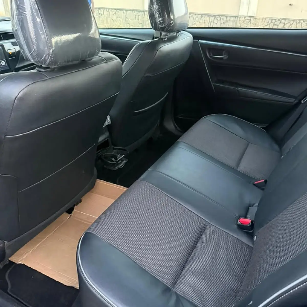 2014 TOYOTA COROLLA S - Image 5