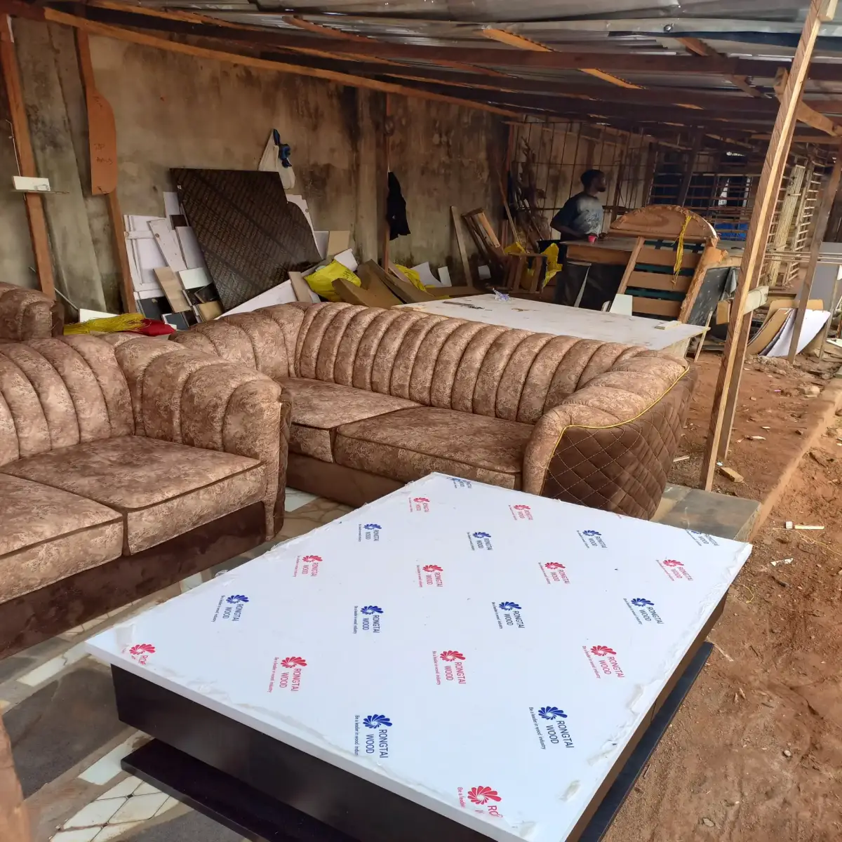 Chairs and sofas - Image 8