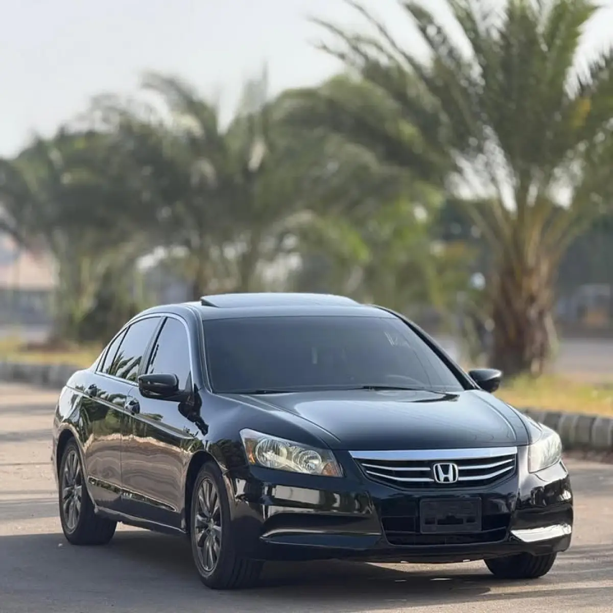 Honda accord 2012 - Image 2