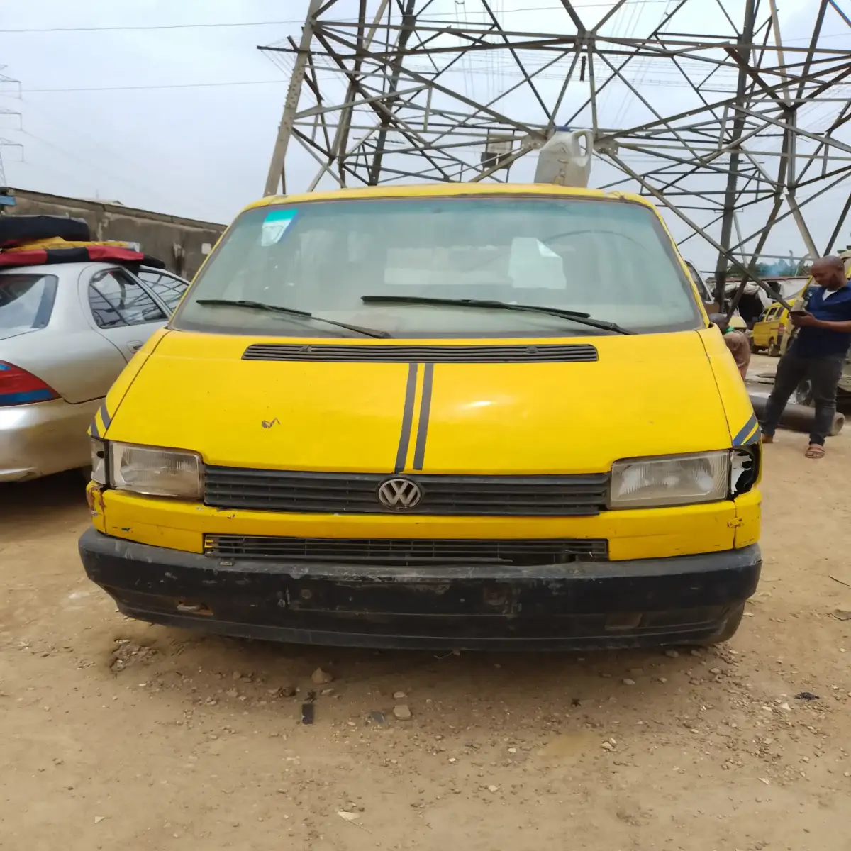 Volkswagen Bus (T4) - Image 1