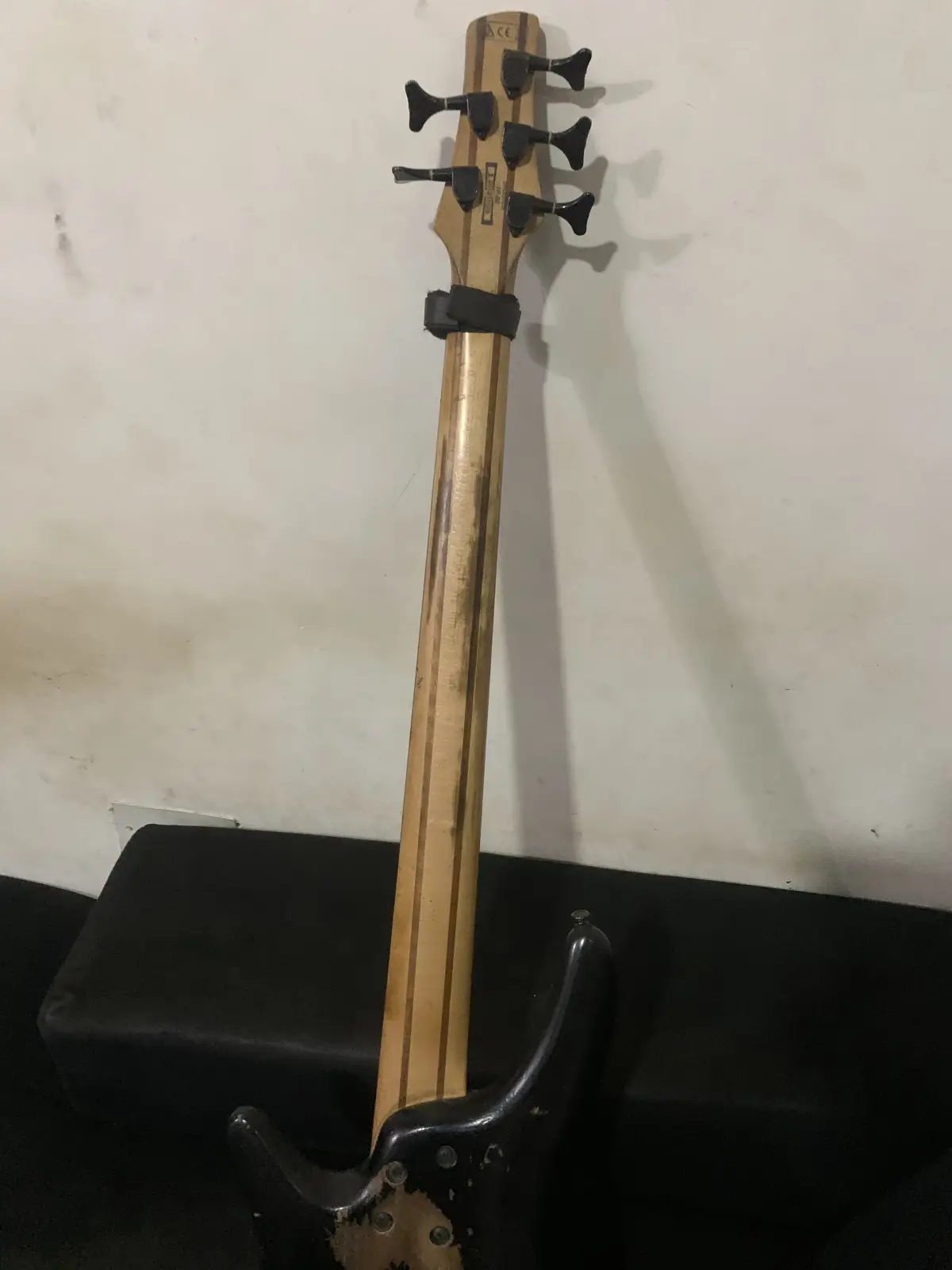 5 strings IBANEZ BASS GUITAR - Image 1