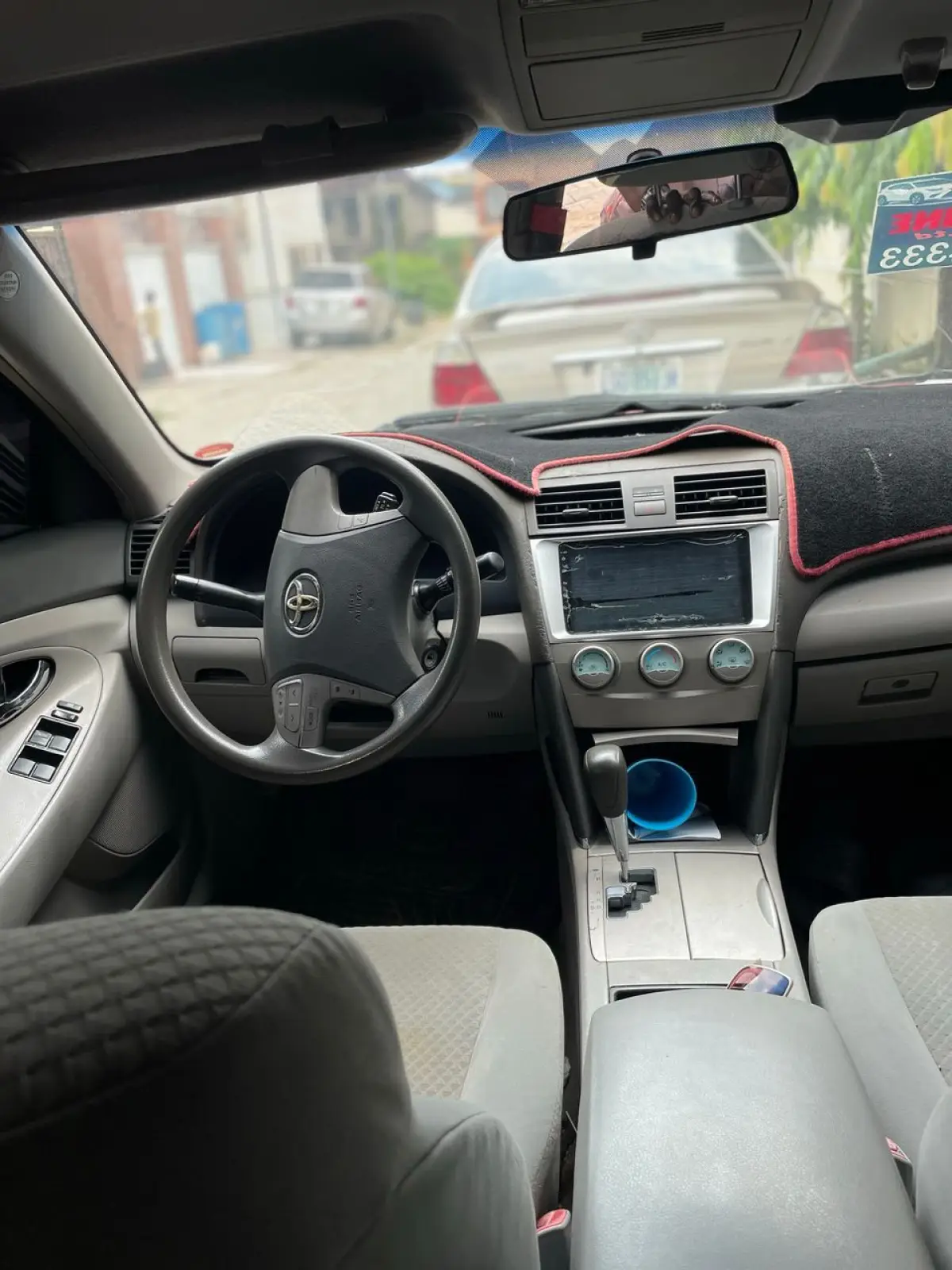 Toyota camry - Image 5