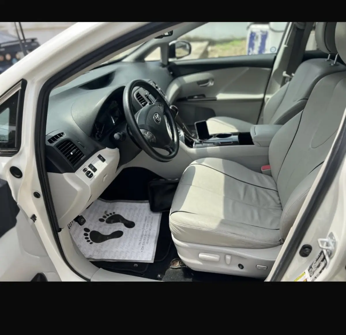 Toyota venza 2011 - Image 4