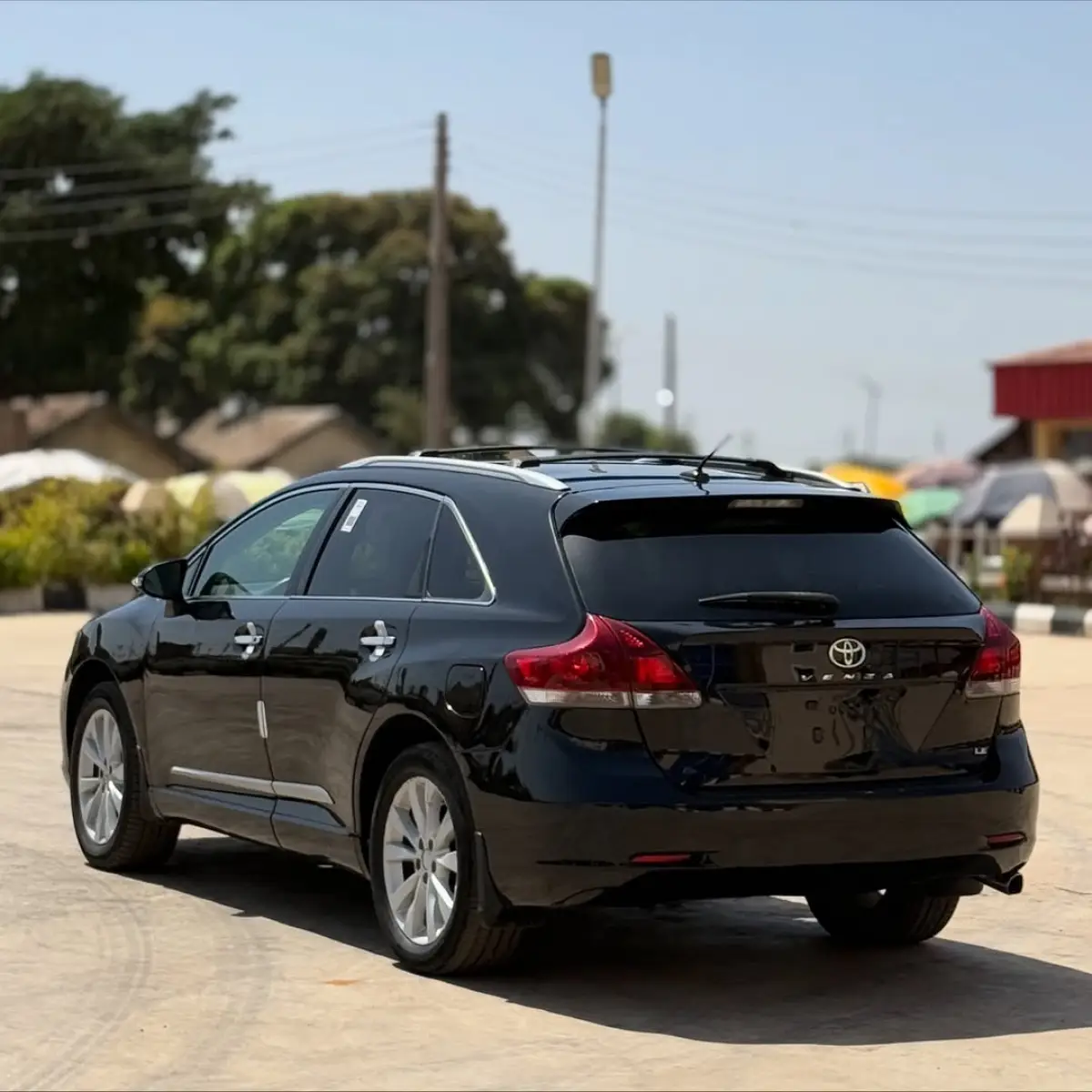 Toyota Venza - Image 10