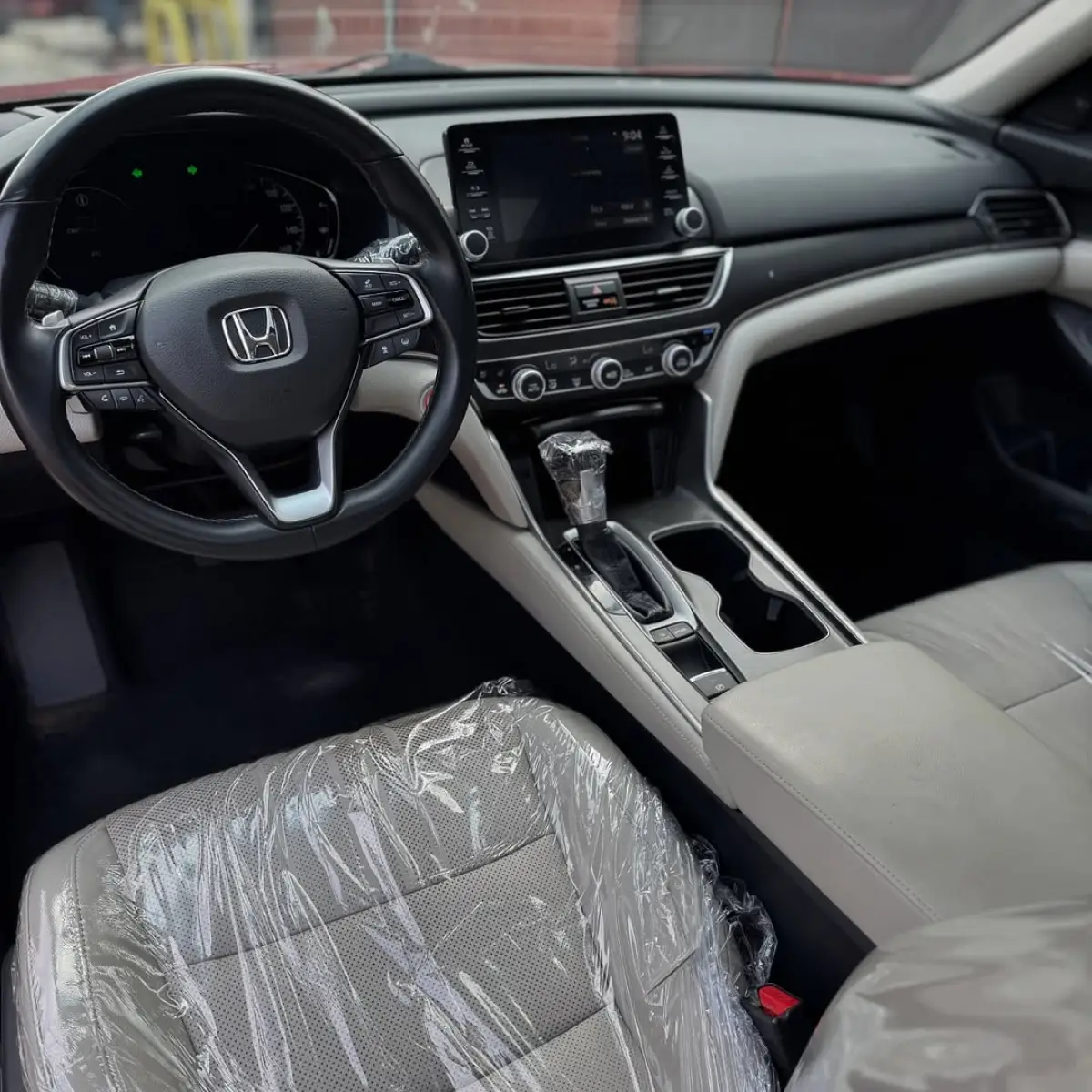 Honda Accord touring - Image 7