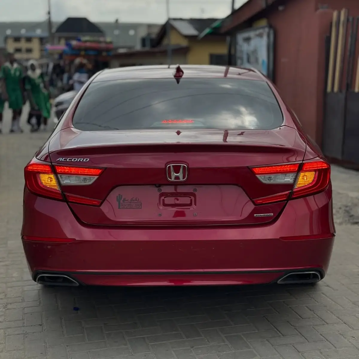 Honda Accord touring - Image 11