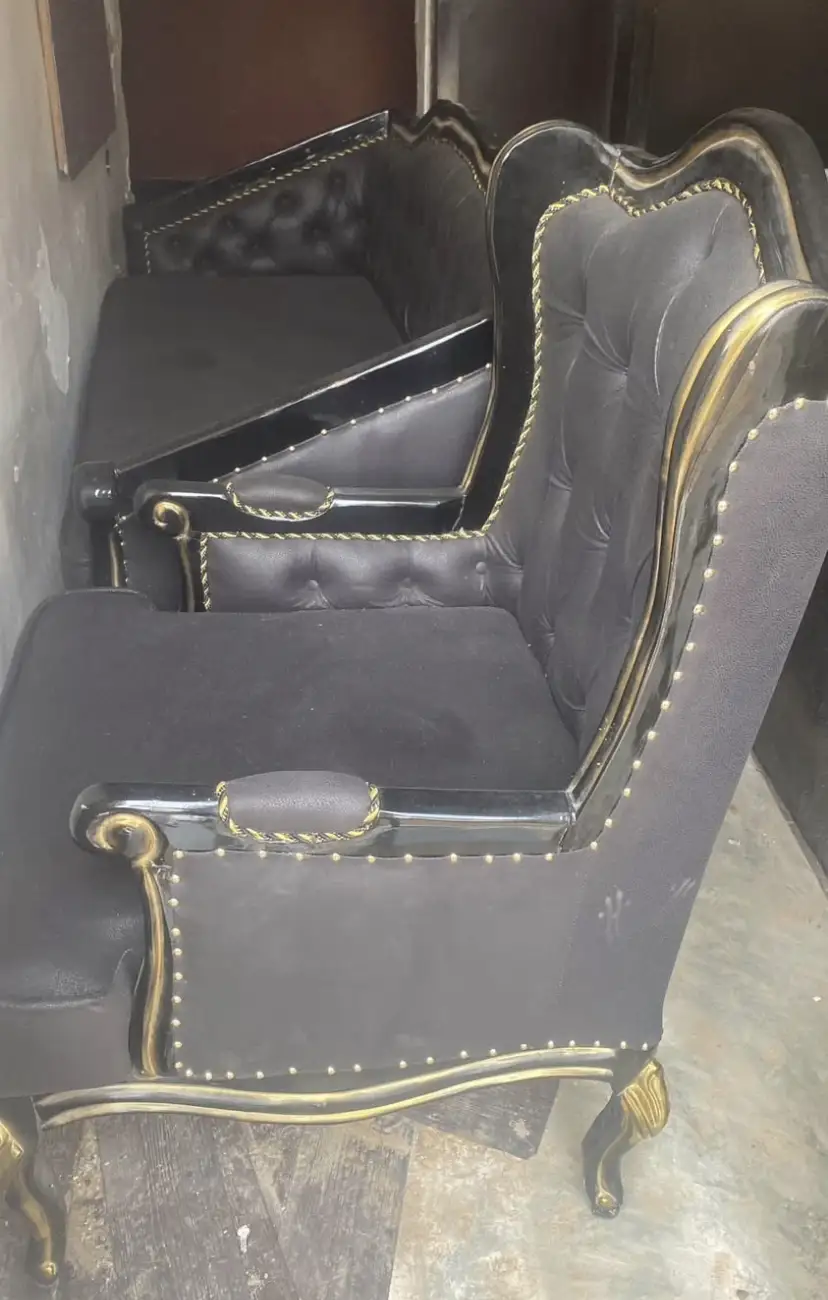 Newly Built 4 seater Royal chairs available for sale at Ojo alaba.